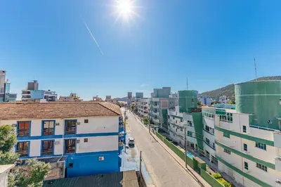 A vizinhança circundante ou próxima do apartamento