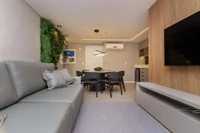 A planta de Caraíbas 202 – Lindíssimo Apartamento em Canto Grande, a 120 Metros do Mar - Piscina térreo.