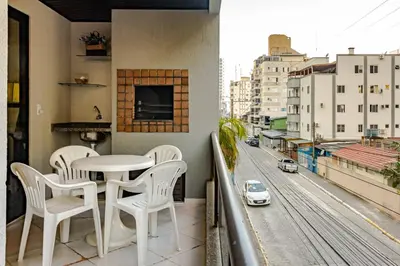 O edifício onde o apartamento está situado