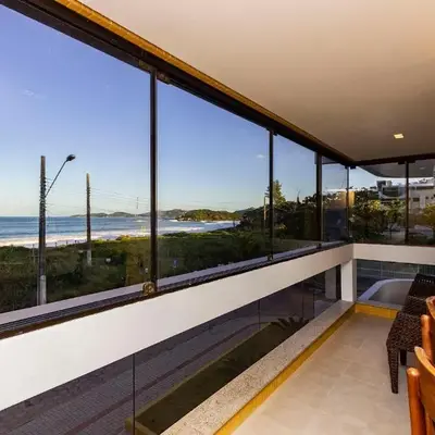 Ilha do Mel 102 – Lindo apartamento com Vista Panorâmica para o Mar em Quatro Ilhas