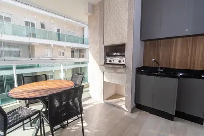 A cozinha ou kitchenette de Varandas do Atlântico 403B – Frente Mar em Bombas