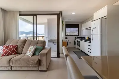A cozinha ou kitchenette de Edifício San Diego em Bombas - SC