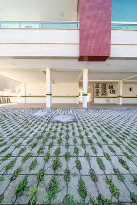 O edifício onde o apartamento está situado