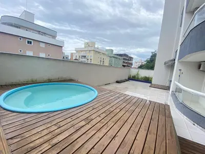 A piscina em ou perto de 107- Apartamento c/ patio e piscina privada Bombas
