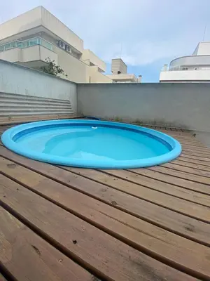 A piscina em ou perto de 107- Apartamento c/ patio e piscina privada Bombas