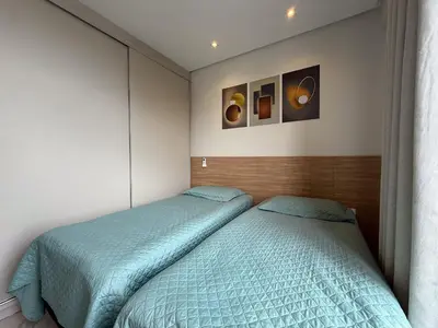 A planta de 015 - Apartamento alto padrão próximo ao centro e à Praia de Bombas