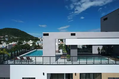 A piscina em ou perto de Adra 303 - Apartamento com 3 quartos - Centro de Bombinhas