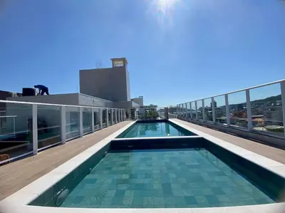 A piscina em ou perto de Vila do Centro Bombinhas