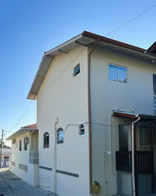 O edifício onde o apartamento está situado