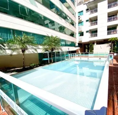 A piscina em ou perto de Apartamentos com piscinas na praia de Bombas