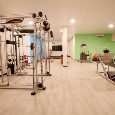 O centro de fitness e/ou as comodidades de fitness de Apartamentos com piscinas na praia de Bombas