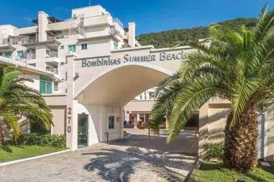 O edifício onde o apartamento está situado
