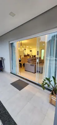 Uma área de estar em Casa Sunstay Garden com piscina