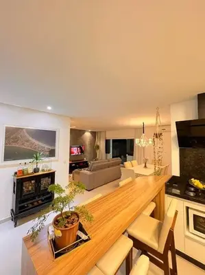 A cozinha ou kitchenette de Casa Sunstay Garden com piscina