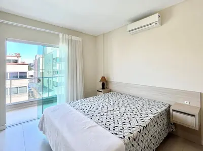 A planta de 049 - Amplo Apartamento na Praia de Bombas