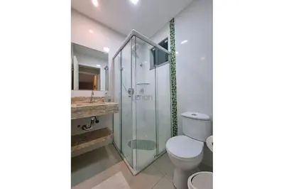 A planta de 049 - Amplo Apartamento na Praia de Bombas