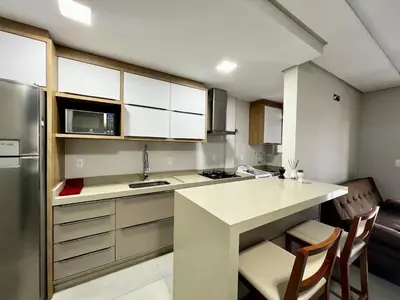 A cozinha ou kitchenette de Conforto! Apto à 200m da praia de Palmas! ZU05H