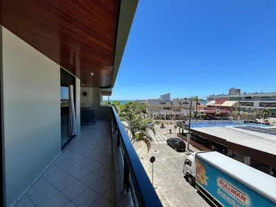 A planta de B102 - Apto 2 quartos p/ 6 pessoas com vista lateral do mar