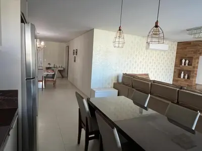 Uma área de estar em Linda Cobertura com Spa sem aquecimento