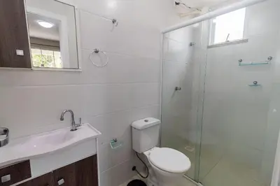 A planta de 496 - Lindo Apartamento 3 quartos localizado na praia de Bombas