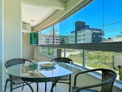 A planta de Apto na praia de Bombas, ótima localização
