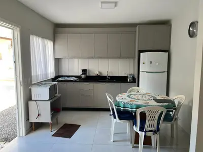 A planta de Casa com piscina em Itapema próximo a praia