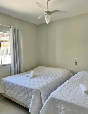 A planta de Casa com piscina em Itapema próximo a praia