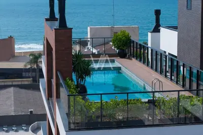A piscina em ou perto de 205- Studio com piscina em Bombas
