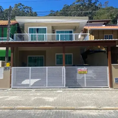 Imóvel com 02 quartos próxima ao Morro do Macaco
