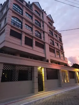 O edifício onde o apartamento está situado