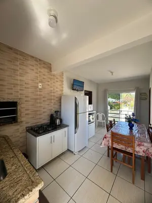 A cozinha ou kitchenette de Residencial Golfinho - Palmas, Apto 03