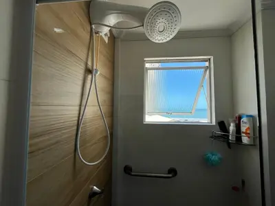 Uma casa de banho em Apartamento dos Sonhos - 50m do mar