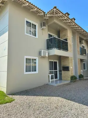 O edifício onde o apartamento está situado
