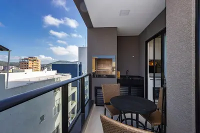 A planta de Villa Francione 406 – Loft de Alto Padrão com Piscina no Rooftop e Vista Panorâmica, a Poucos Metros do Mar em Bombas.