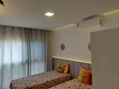 A planta de Ótimo Apto, Jacuzzi aquecida e piscina, pertinho da praia