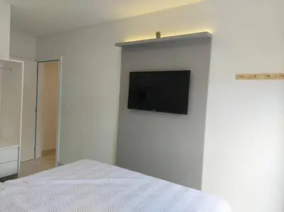 A planta de Ótimo Apto, Jacuzzi aquecida e piscina, pertinho da praia