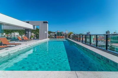 A piscina em ou perto de Adra 202 - Apartamento com 3 quartos - Centro de Bombinhas