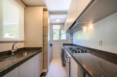 A cozinha ou kitchenette de Varandas 404 B · Luxuoso Apartamento em Condomínio de Alto Padrão frente mar