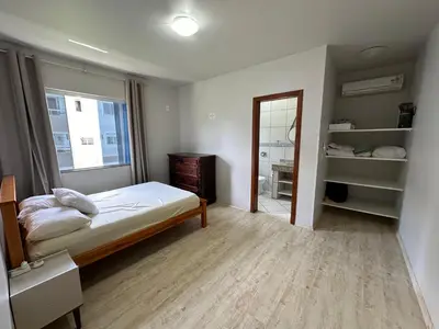 Uma cama ou camas num quarto em minhacasapraiapalmas istag 4 suítes 30 hosp a combinar