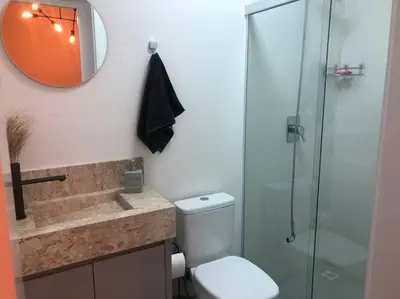 Uma casa de banho em Apartamento para sua estadia em Porto Belo -SC