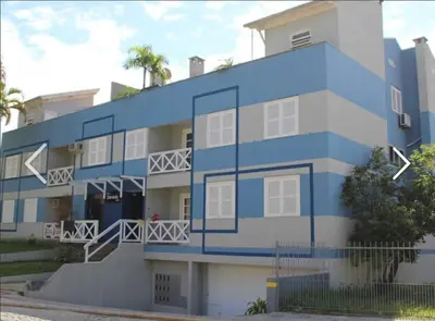 O edifício onde o apartamento está situado