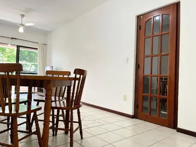A planta de B481 Apto 3 quartos frente para avenida 8 pessoas