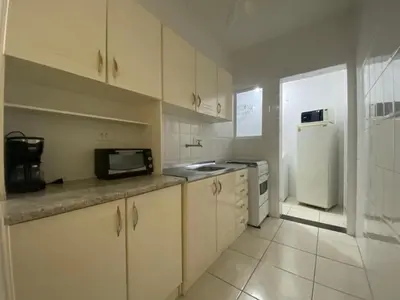 A cozinha ou kitchenette de B188 Apto 1 quarto na praia de Bombas perto do mar
