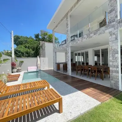 Casa com piscina