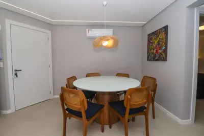 A planta de Nassau 203 - Apto 2 quartos próximo às duas praias do Canto Grande