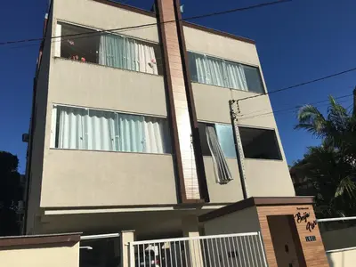O edifício onde o apartamento está situado