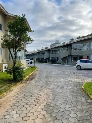 O edifício onde o apartamento está situado