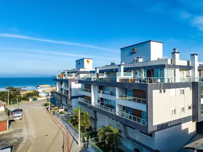 A planta de 195 - Apartamento com 2 dormitórios a 50m da praia de Mariscal
