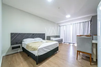 Uma cama ou camas num quarto em 309 Apart Villa Francione com piscina em Bombas