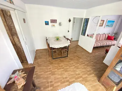 A planta de Casa Zimbos - 150 metros da praia